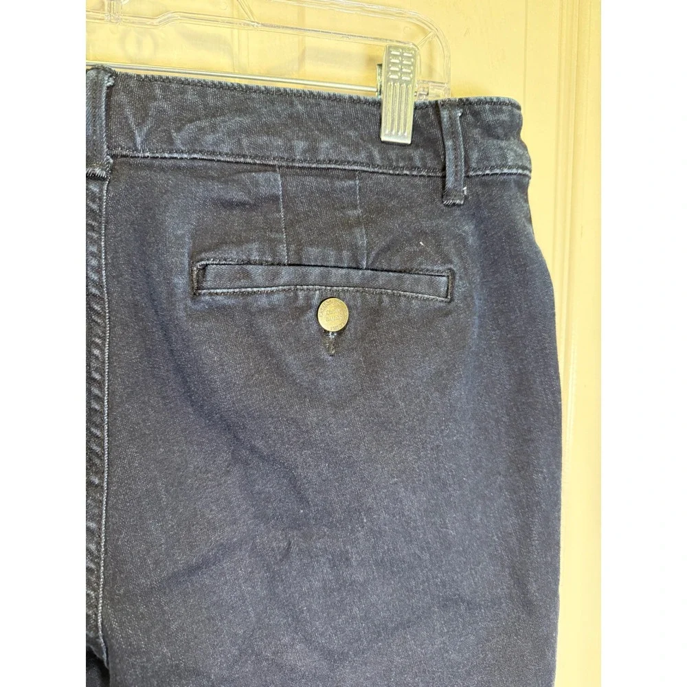 Eddie Bauer button come days